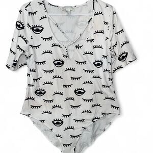Forever 21 plus white and black eye print bodysuit